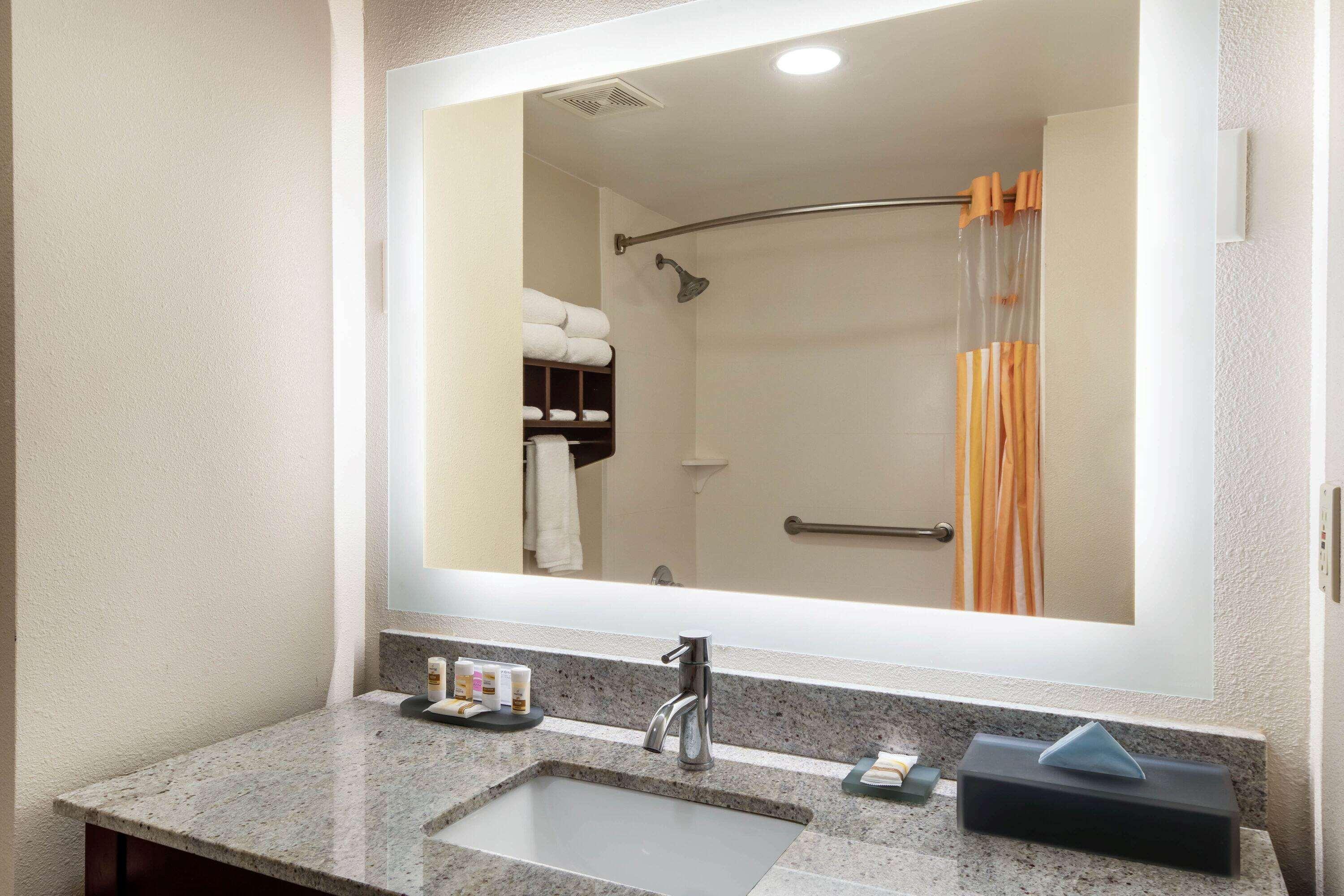 Hotel La Quinta By Wyndham Lagrange / I-85 Extérieur photo