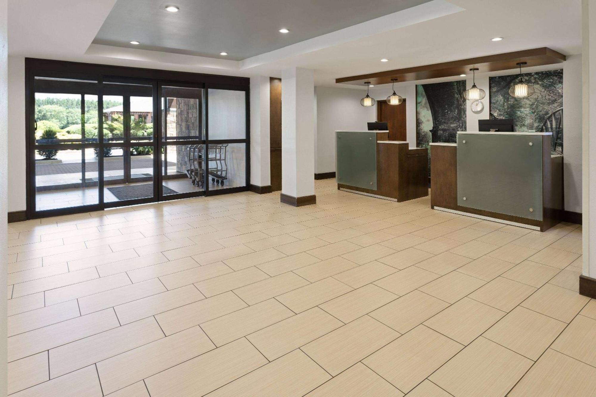 Hotel La Quinta By Wyndham Lagrange / I-85 Extérieur photo