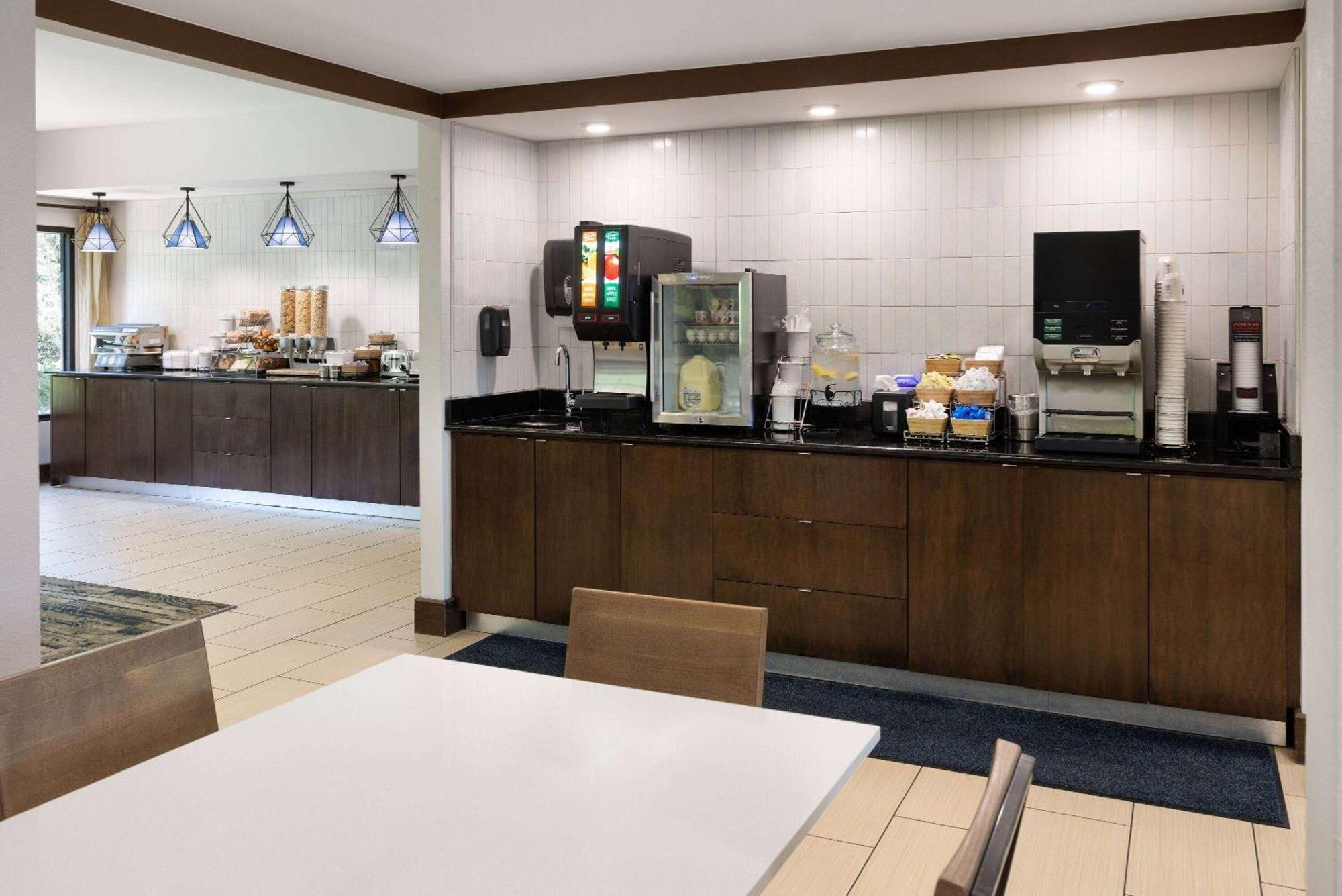 Hotel La Quinta By Wyndham Lagrange / I-85 Extérieur photo