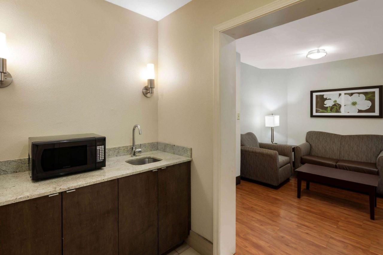 Hotel La Quinta By Wyndham Lagrange / I-85 Extérieur photo